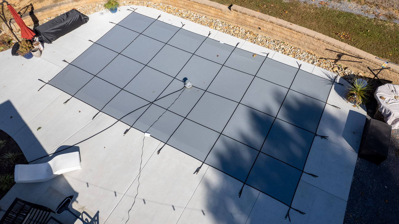 Hydra-Heavy-Solid-Safety-Cover-Gray-1