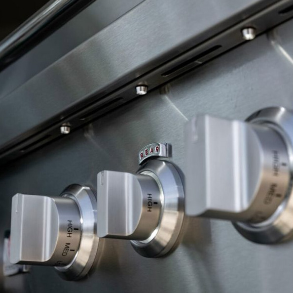 Summerset 4Burner 40Inch TRL Pro Freestanding Grill Temp Knobs Daylight