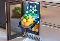 Perlick 15-In Signature Series Outdoor Left Hinge Refrigerator