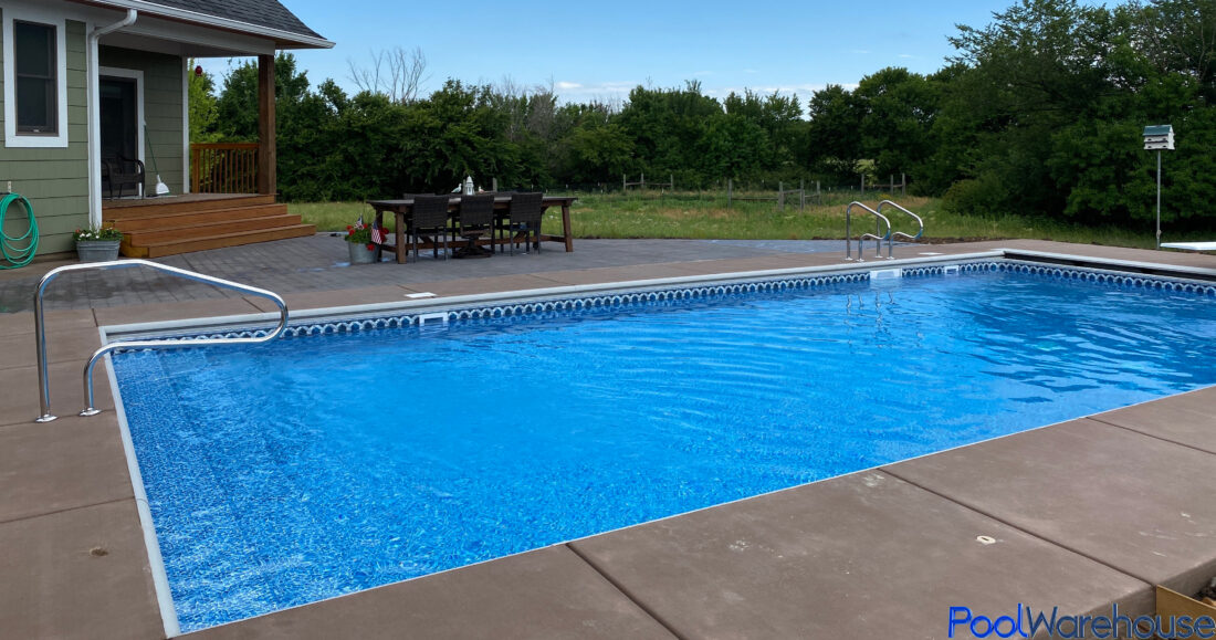 Rectangle Pool With Automatic Pool Cover