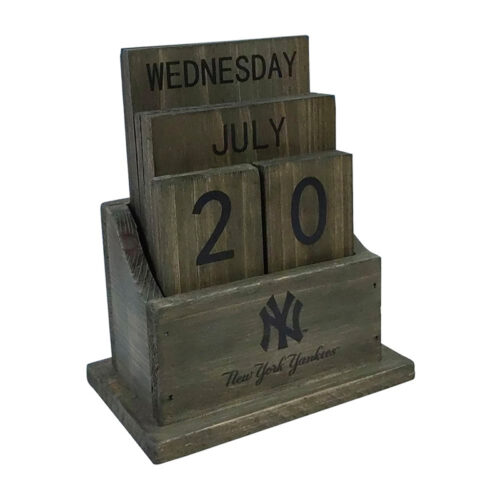 Imperial-New-York-Yankees-Rustic-Wood-Desk-Calendar2